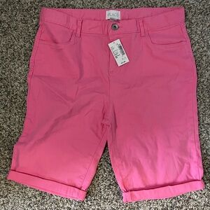 Place Women's Vibrant Pink Bermudas